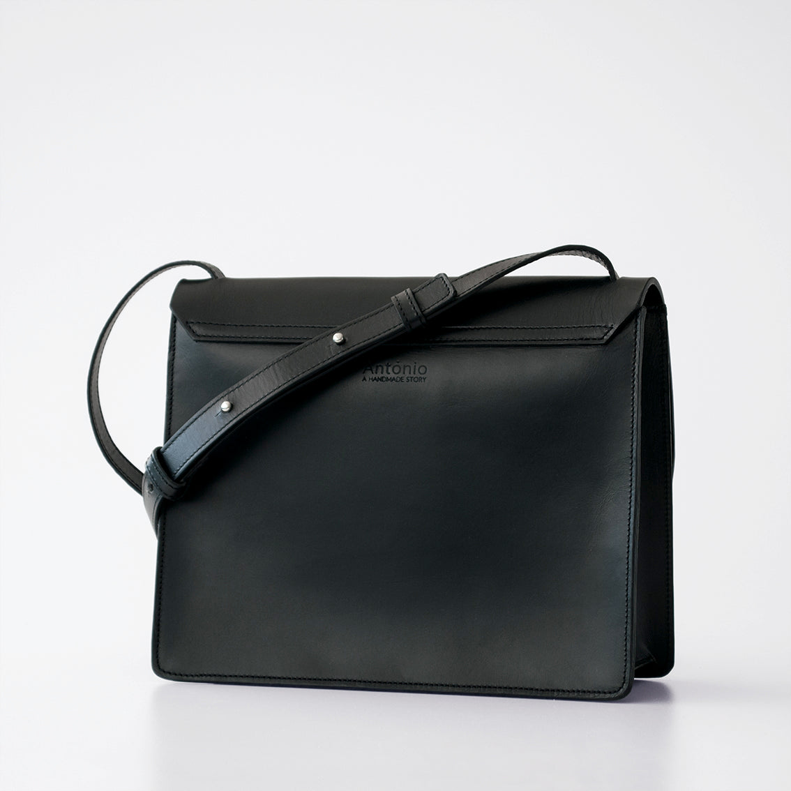LAURA | Box bag