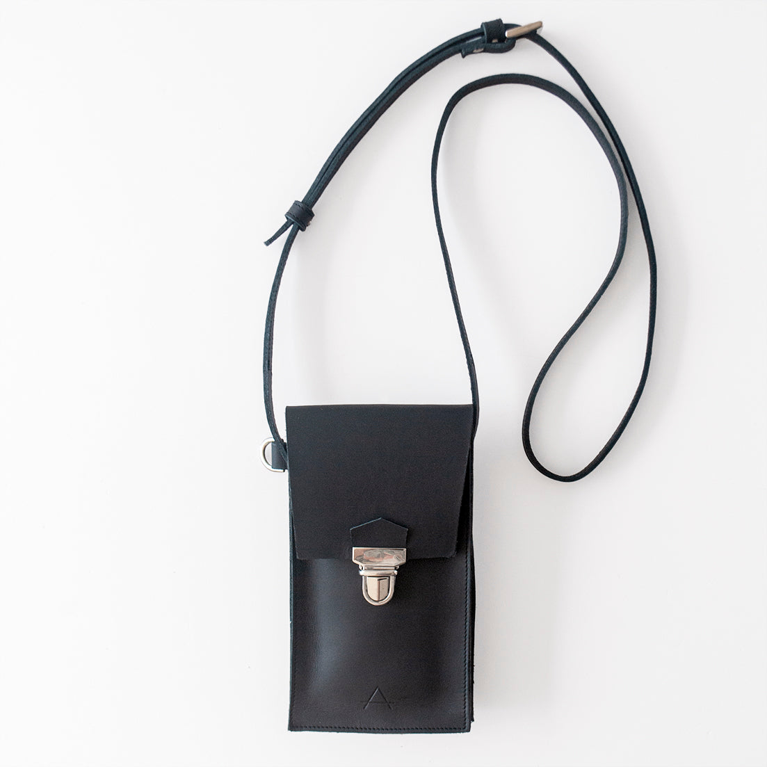 LÚCIA | Phone case