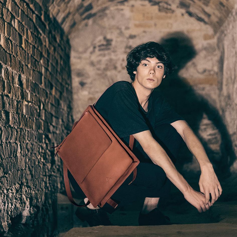 MANEL | Slim backpack