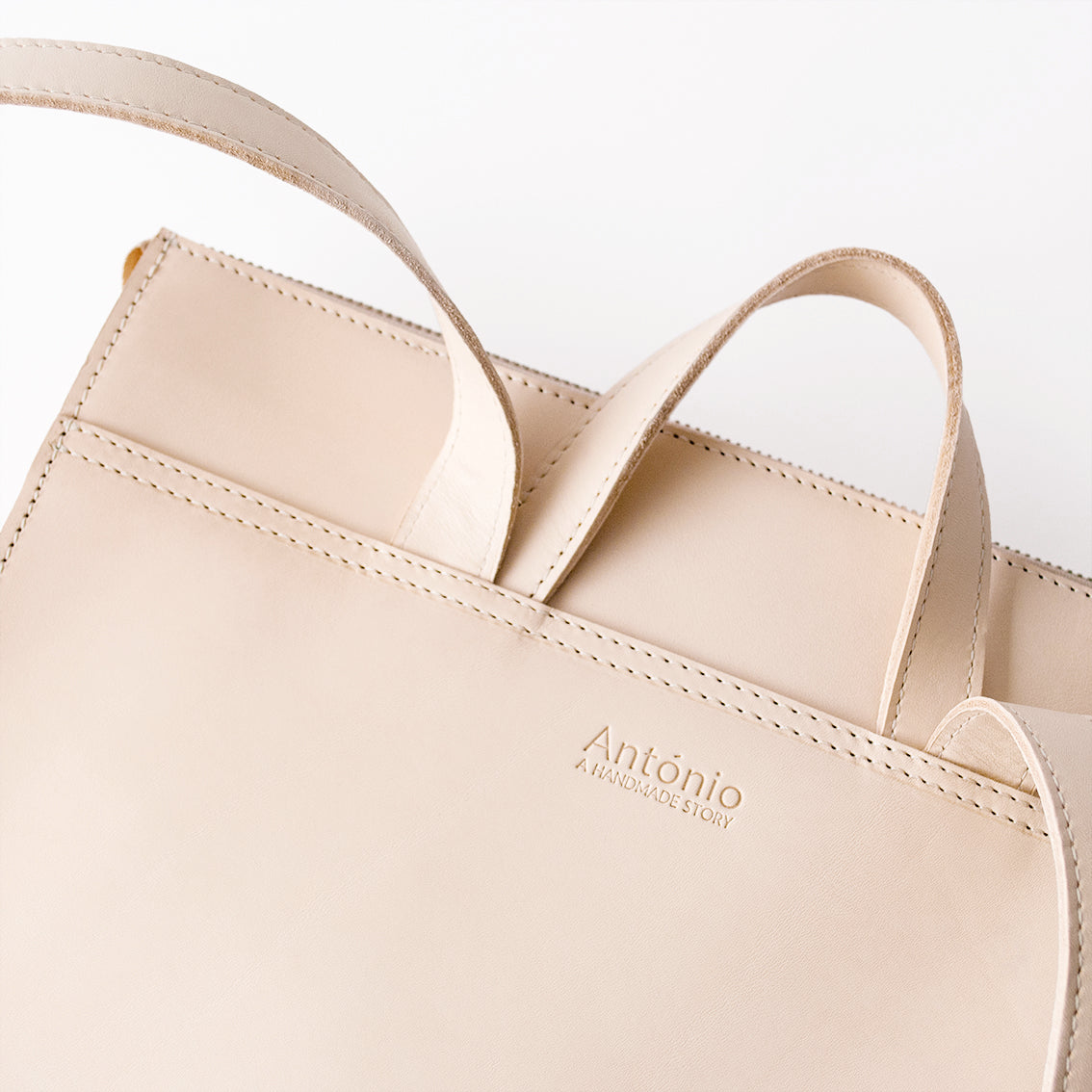 MANEL | Slim backpack